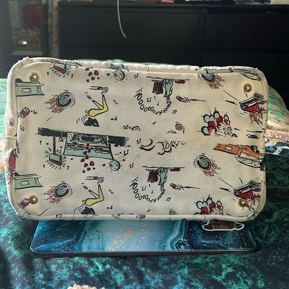 Prada Canapa American Car Hawaii RARE Ivory Tote Bag - Picture 10 of 15